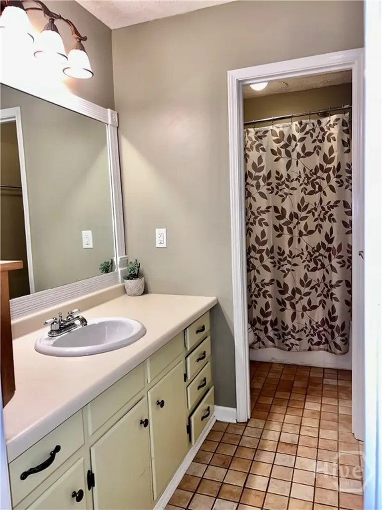 256 Cherokee Ridge Athens GA 30606