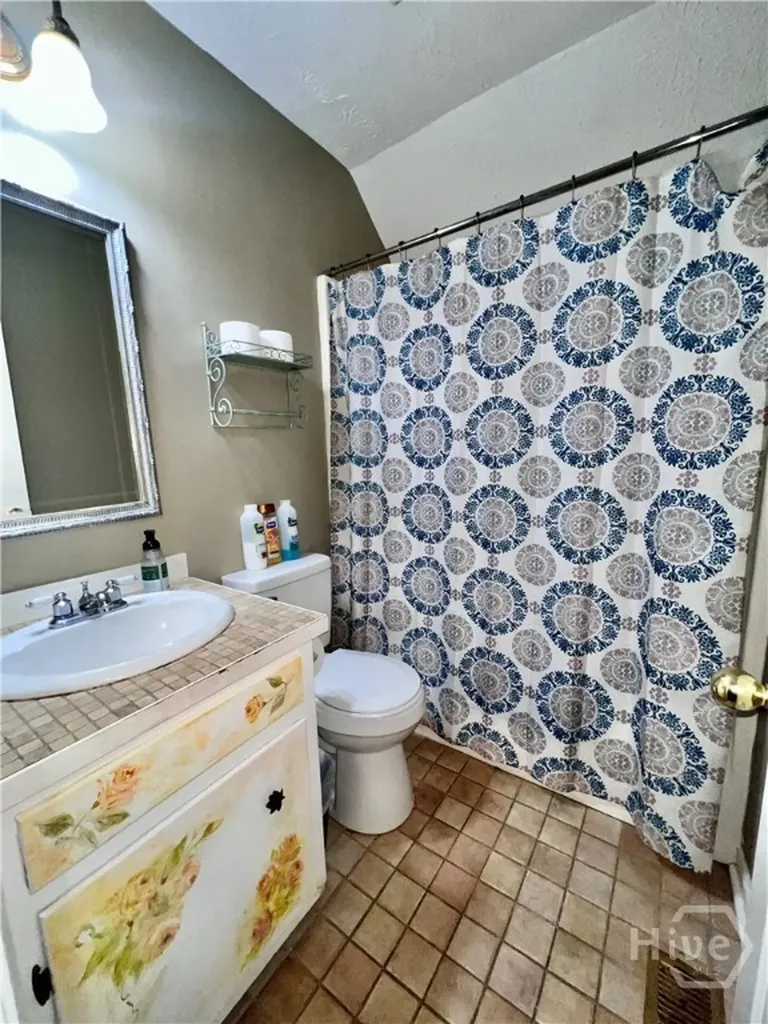 256 Cherokee Ridge Athens GA 30606