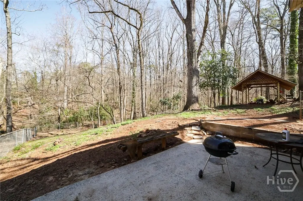 325 Segrest Circle Athens GA 30605