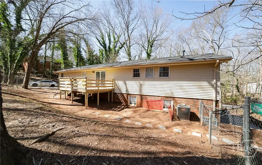 325 Segrest Circle Athens GA 30605