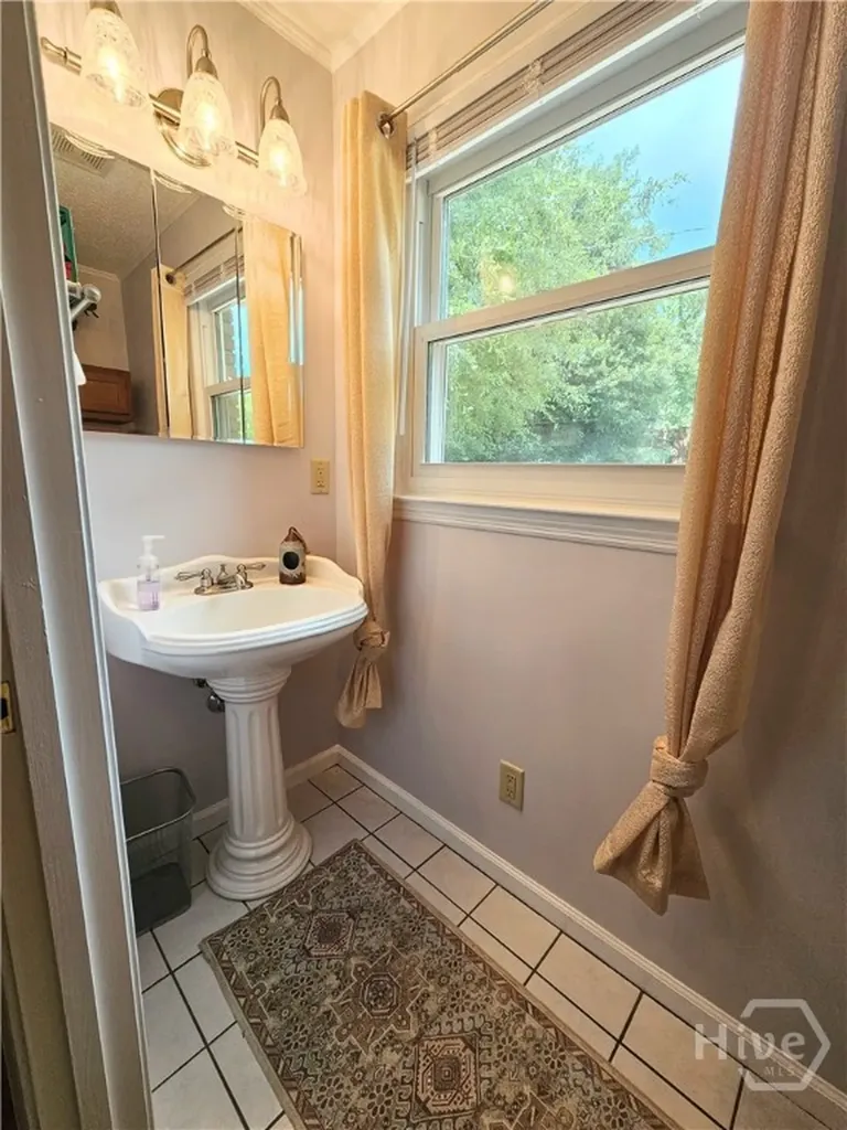 160 Edgewood Drive Athens GA 30606