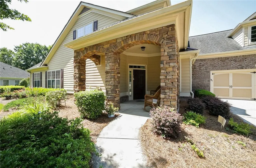 1290 Creek Vista Drive Cumming GA 30041