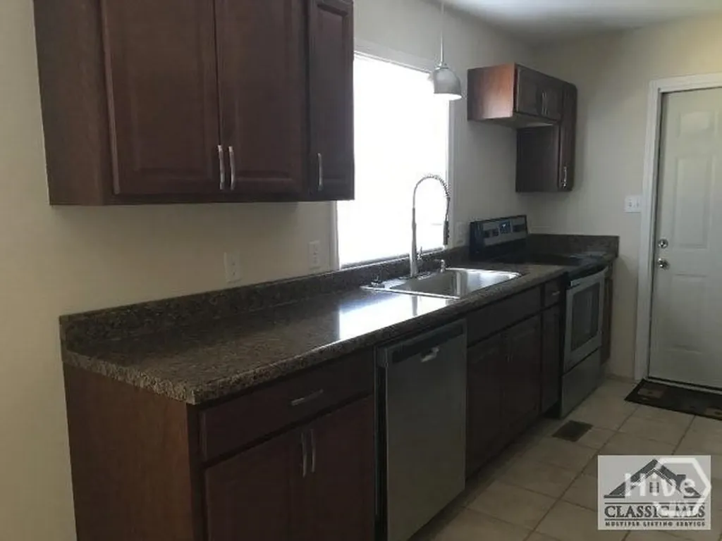 131 Pineview Drive Athens GA 30605