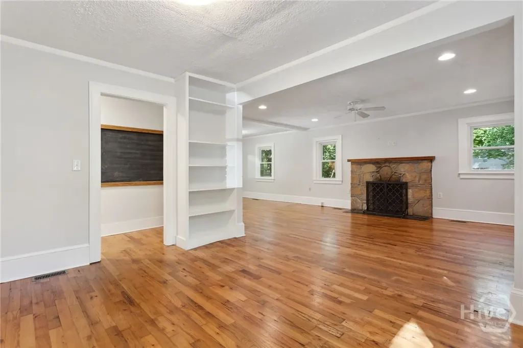 385 Sunset Drive Athens GA 30606