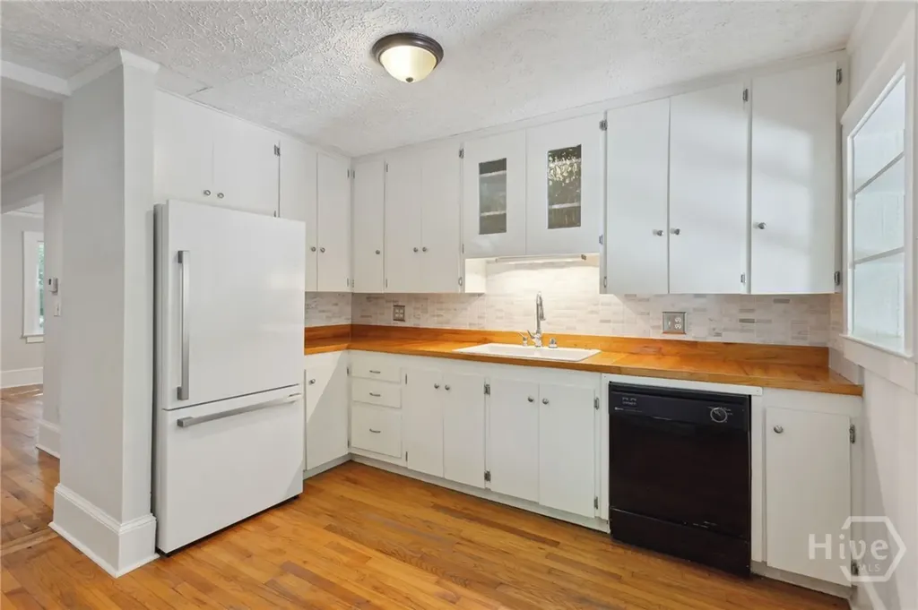 385 Sunset Drive Athens GA 30606