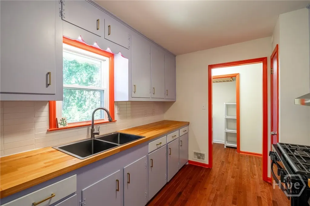 145 Pineview Drive Athens GA 30606