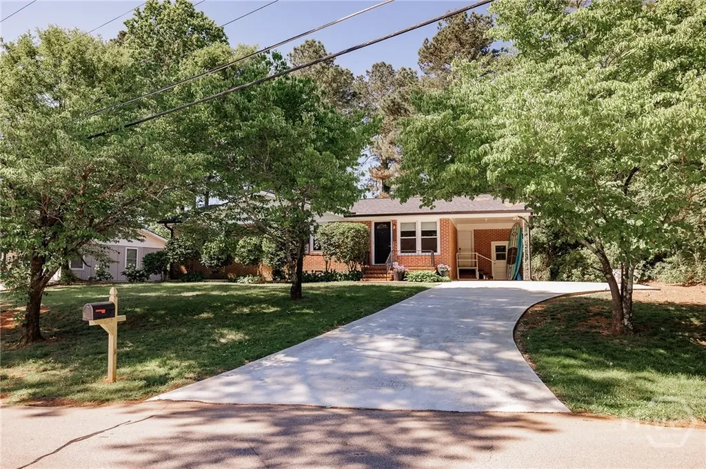 145 Pineview Drive Athens GA 30606