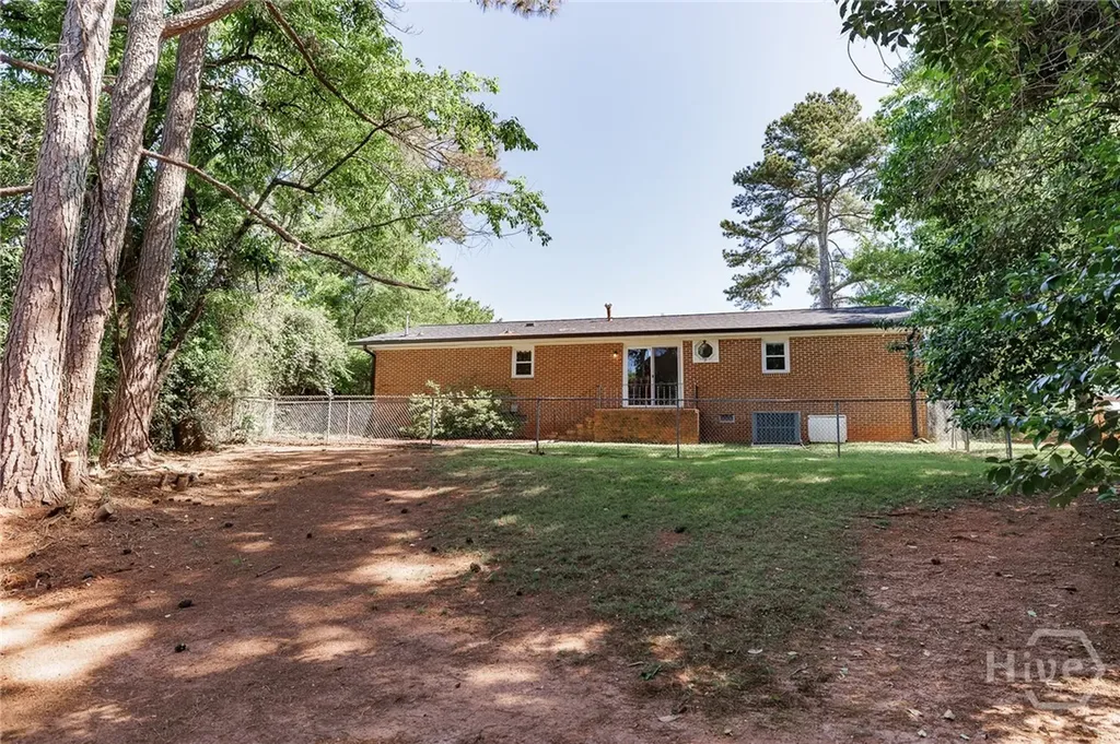 145 Pineview Drive Athens GA 30606