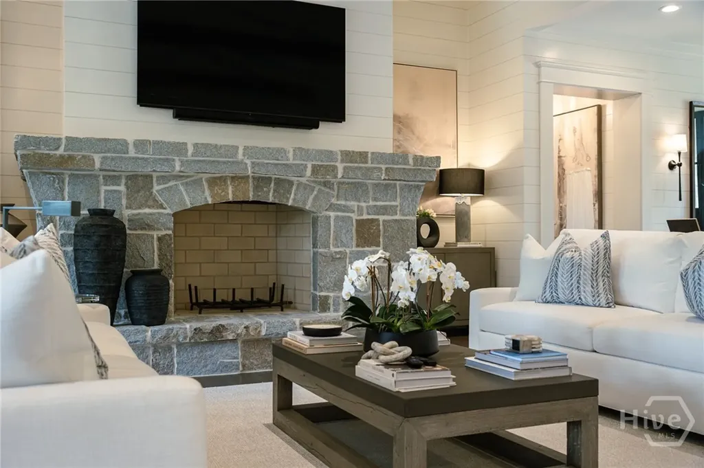1161 Sugar Run Greensboro GA 30642