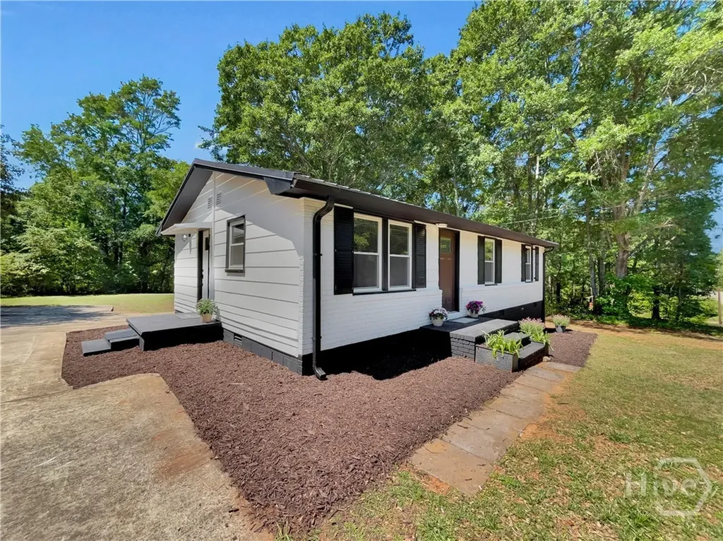 858 Clairmont Avenue Comer GA 30629