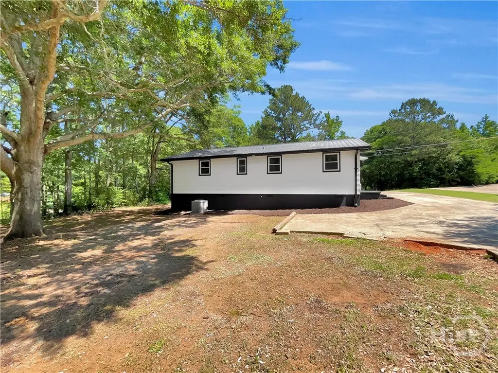 858 Clairmont Avenue Comer GA 30629