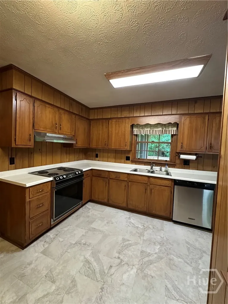 375 Segrest Circle Athens GA 30605