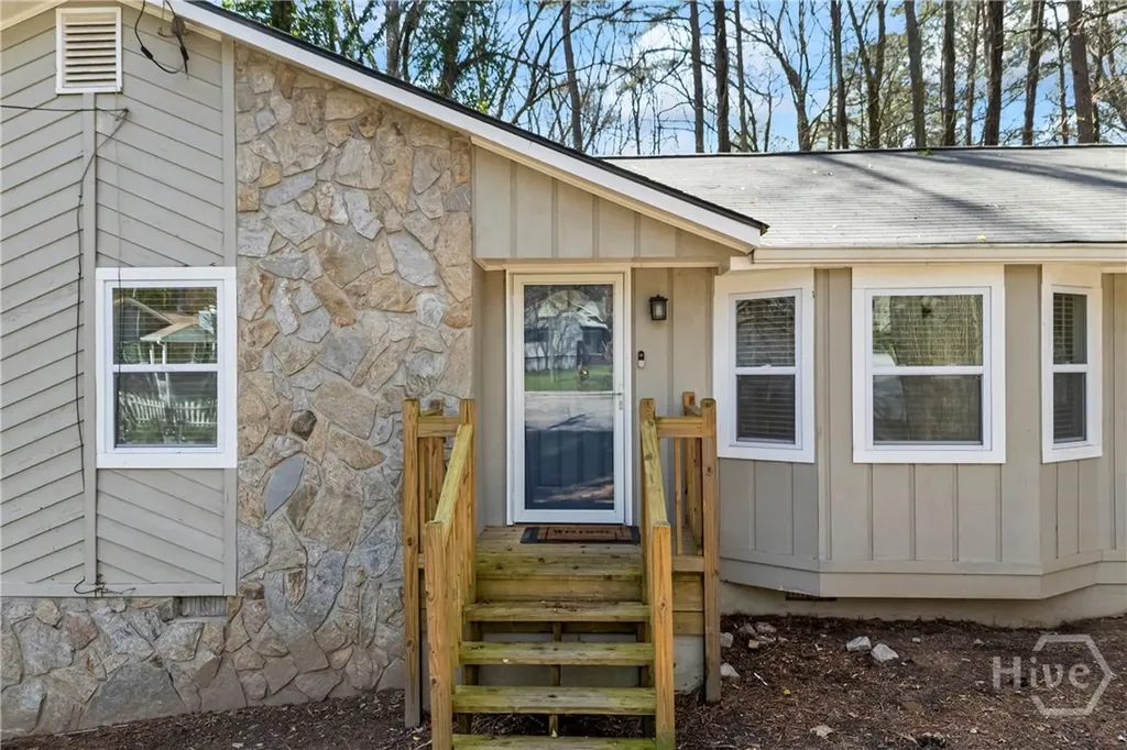 2493 Cherie Glen Road Snellville GA 30039
