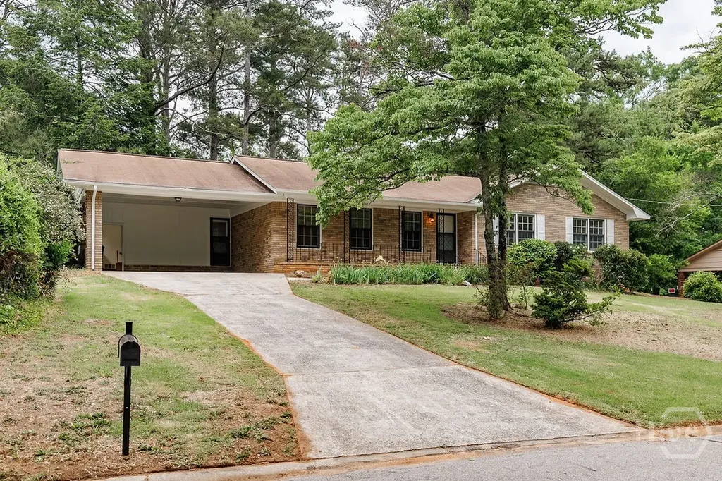 265 University Circle Athens GA 30605