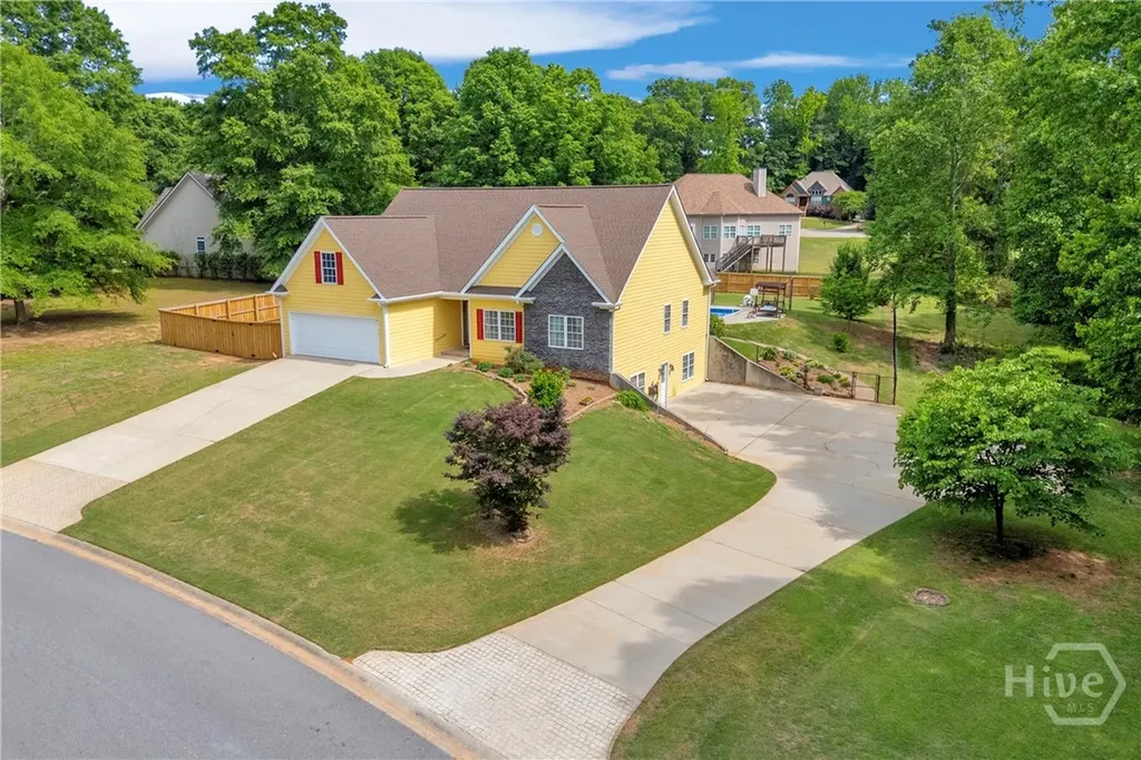 155 Hidden Falls Drive Hull GA 30646