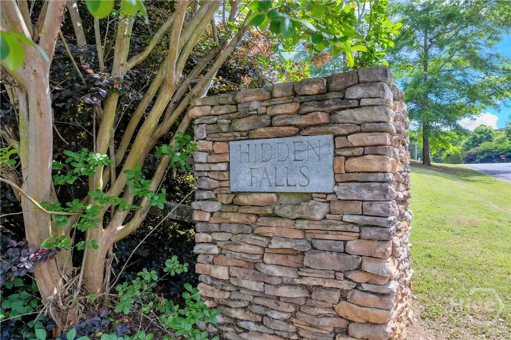 155 Hidden Falls Drive Hull GA 30646