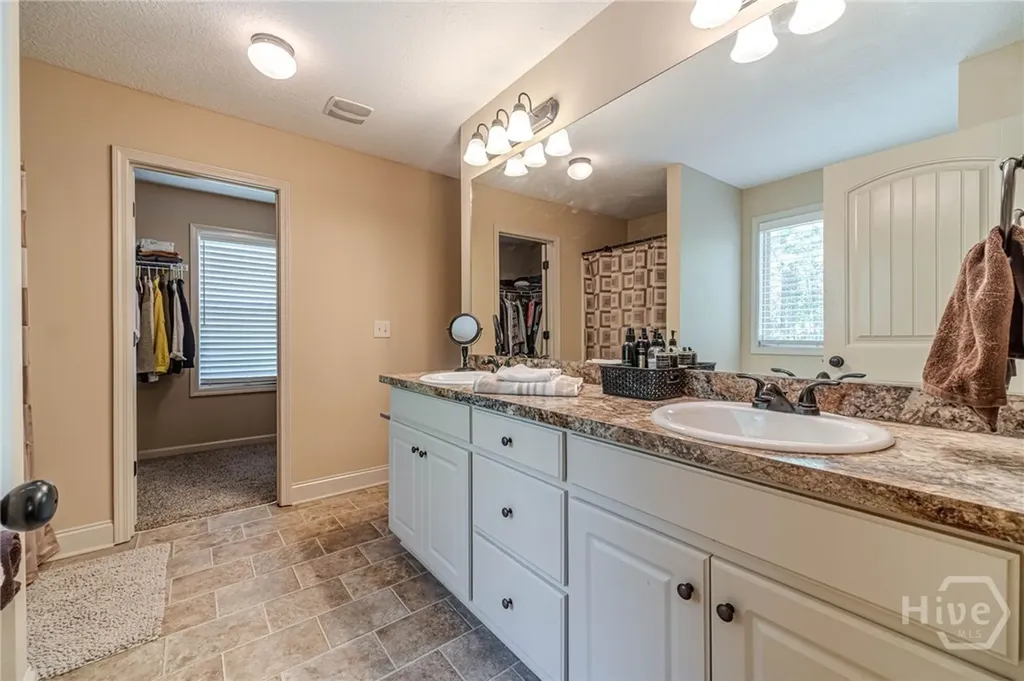801 Rouse Circle Hoschton GA 30548