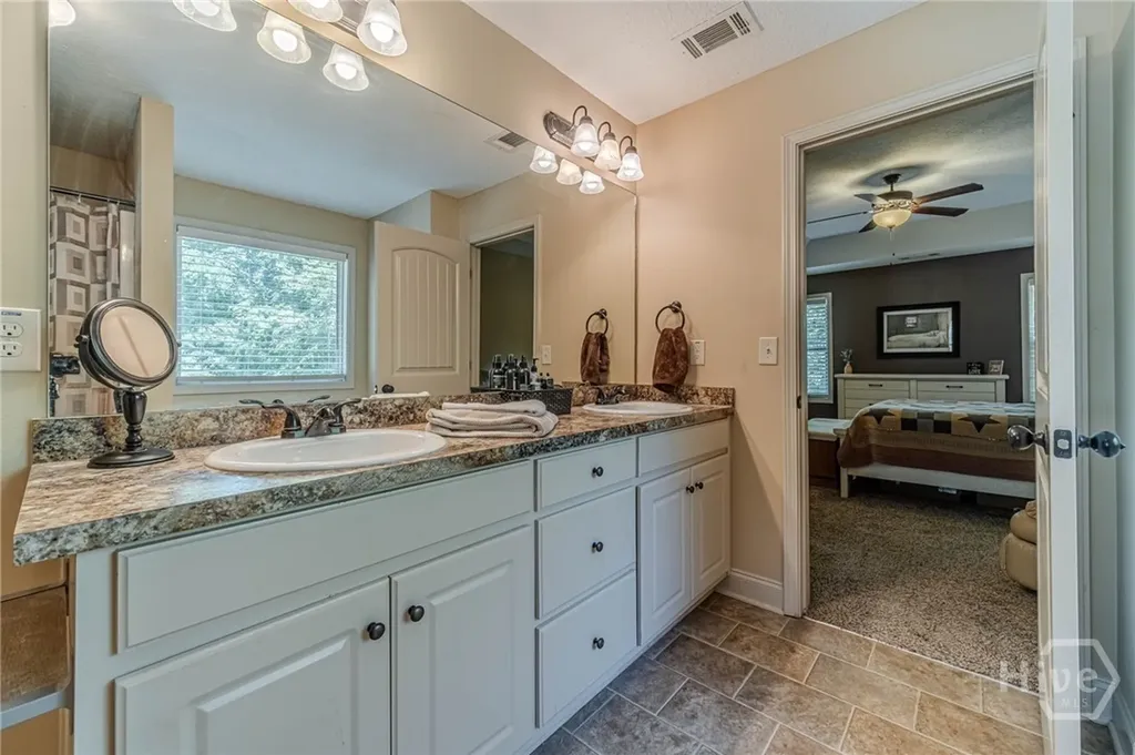 801 Rouse Circle Hoschton GA 30548