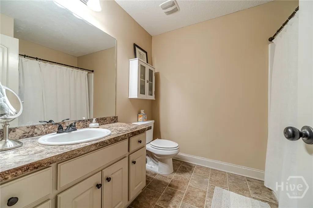 801 Rouse Circle Hoschton GA 30548