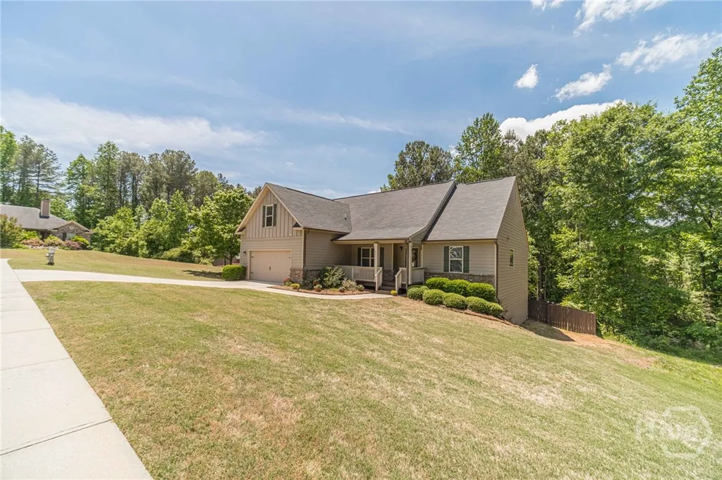801 Rouse Circle Hoschton GA 30548