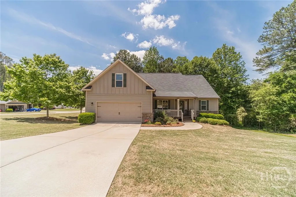 801 Rouse Circle Hoschton GA 30548