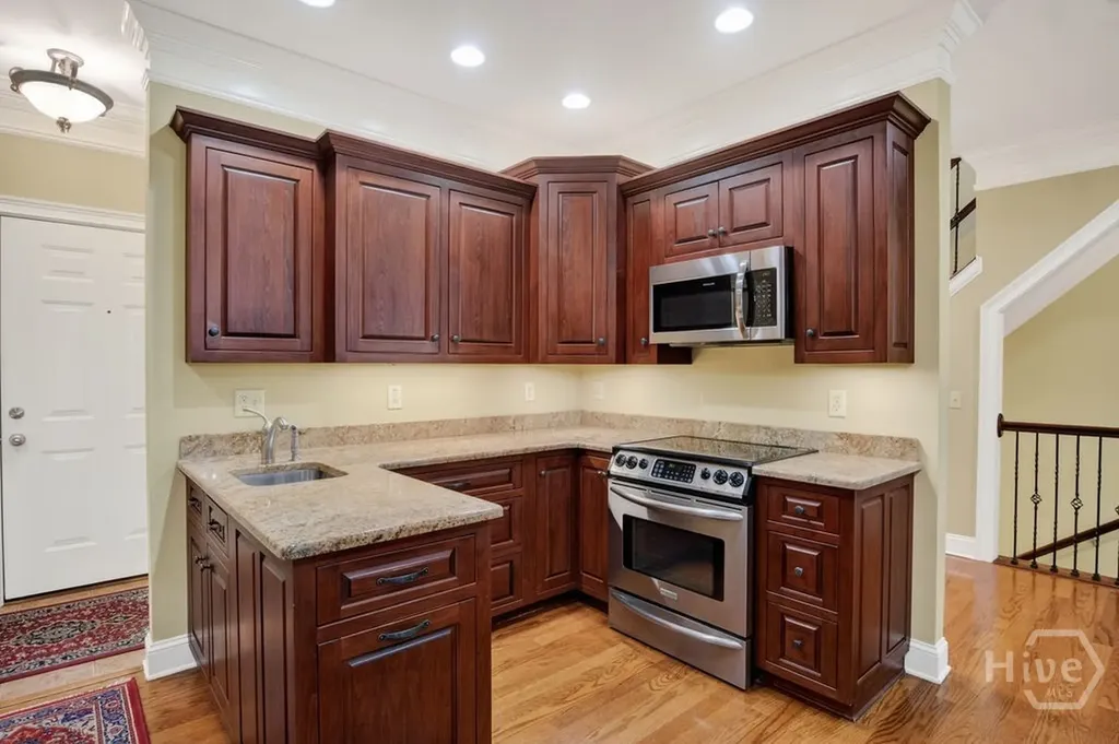 112 Annas Walk Athens GA 30606