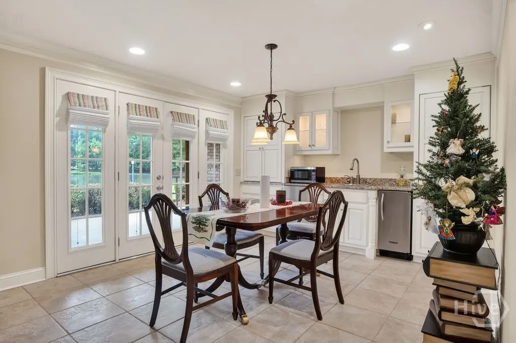 112 Annas Walk Athens GA 30606