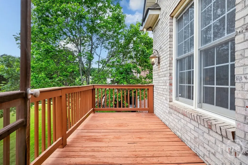 112 Annas Walk Athens GA 30606