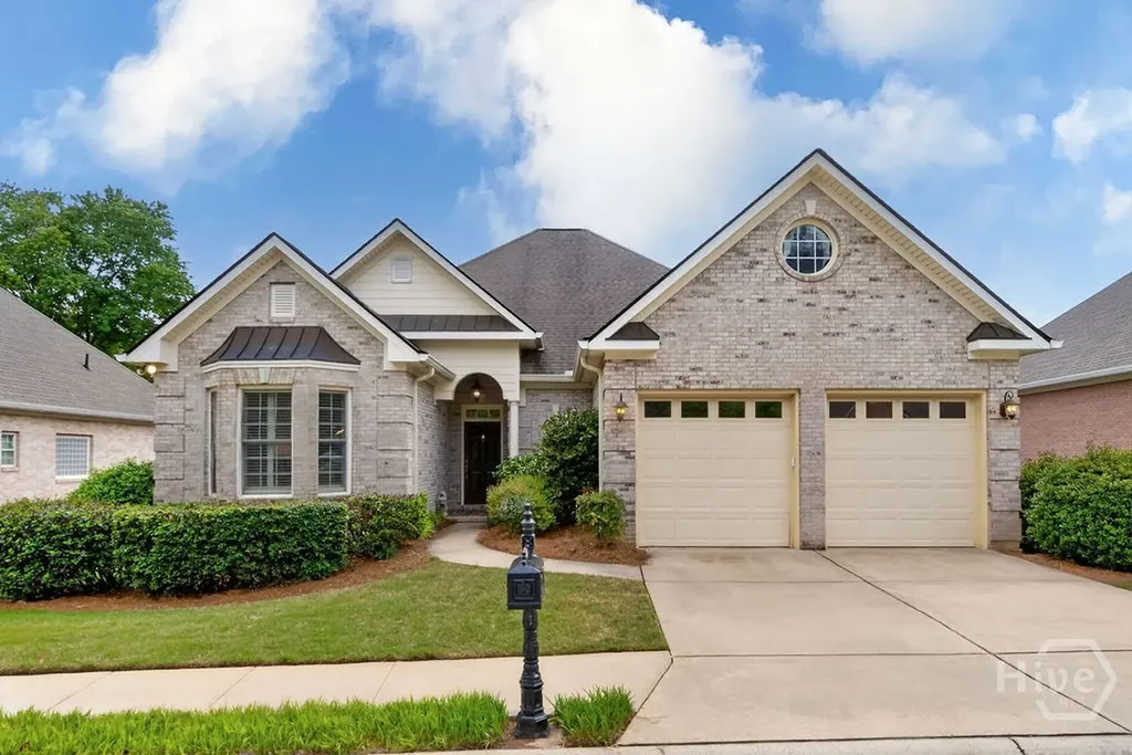 112 Annas Walk Athens GA 30606