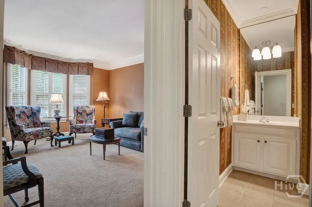 112 Annas Walk Athens GA 30606