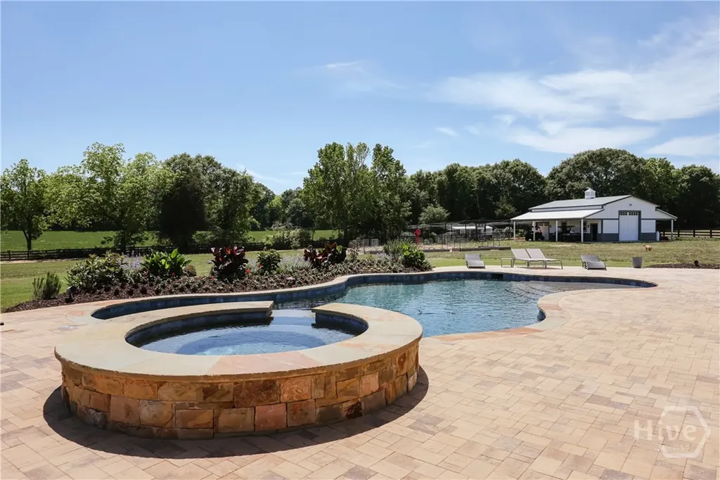 1820 Clover Lane Bishop GA 30621