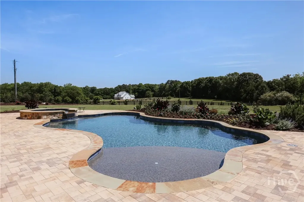 1820 Clover Lane Bishop GA 30621