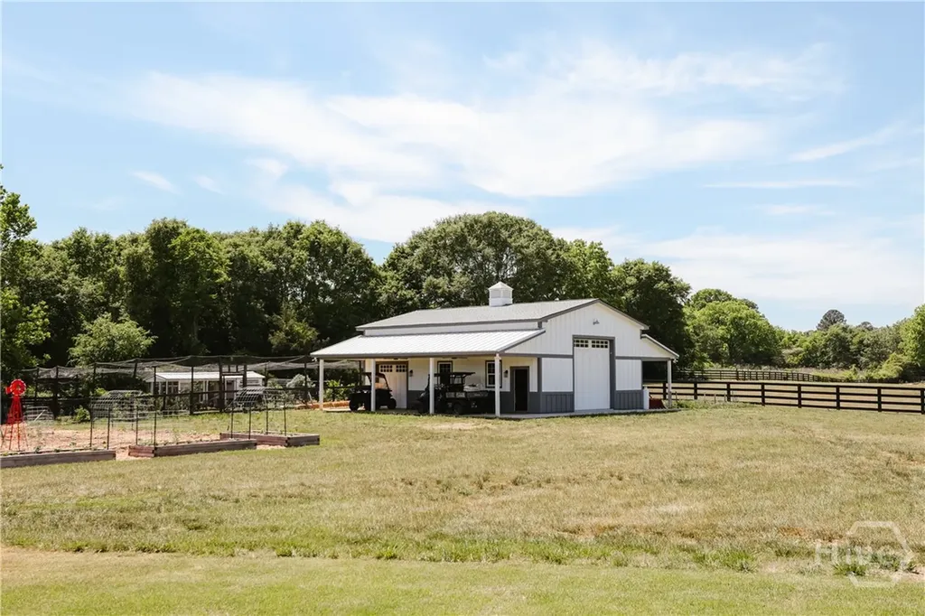 1820 Clover Lane Bishop GA 30621