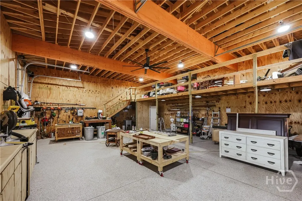 1820 Clover Lane Bishop GA 30621