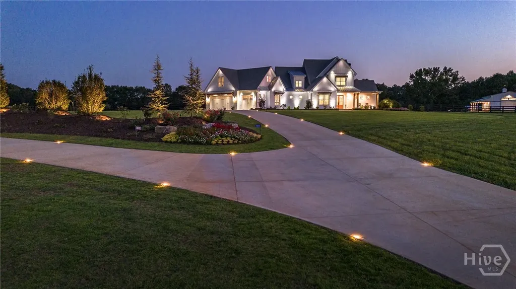 1820 Clover Lane Bishop GA 30621