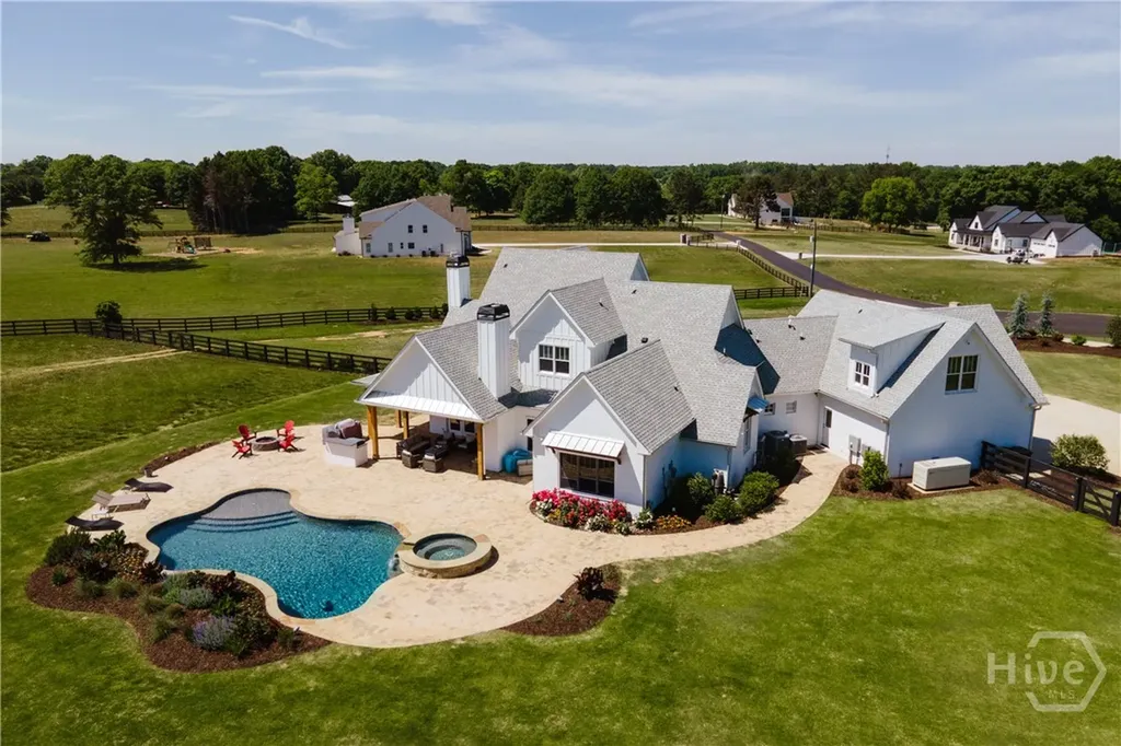 1820 Clover Lane Bishop GA 30621