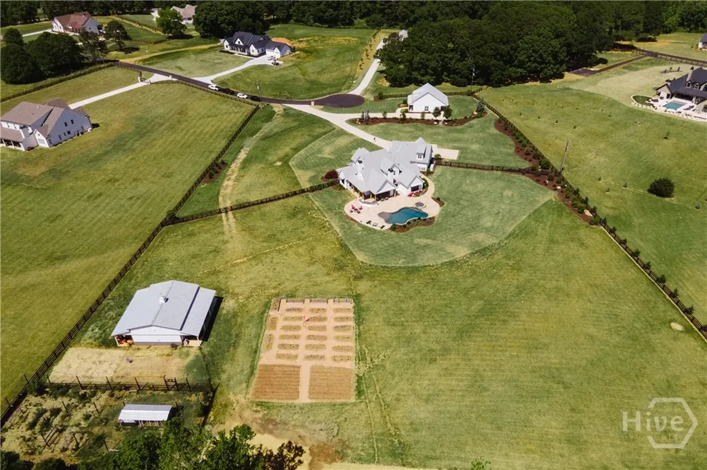 1820 Clover Lane Bishop GA 30621