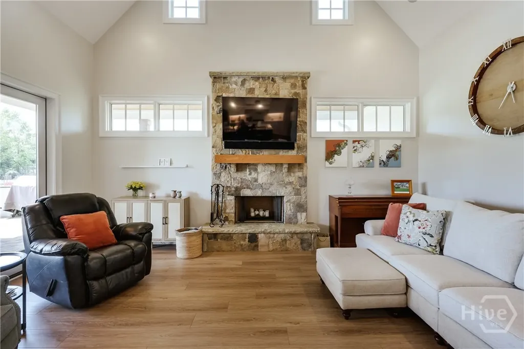 1820 Clover Lane Bishop GA 30621