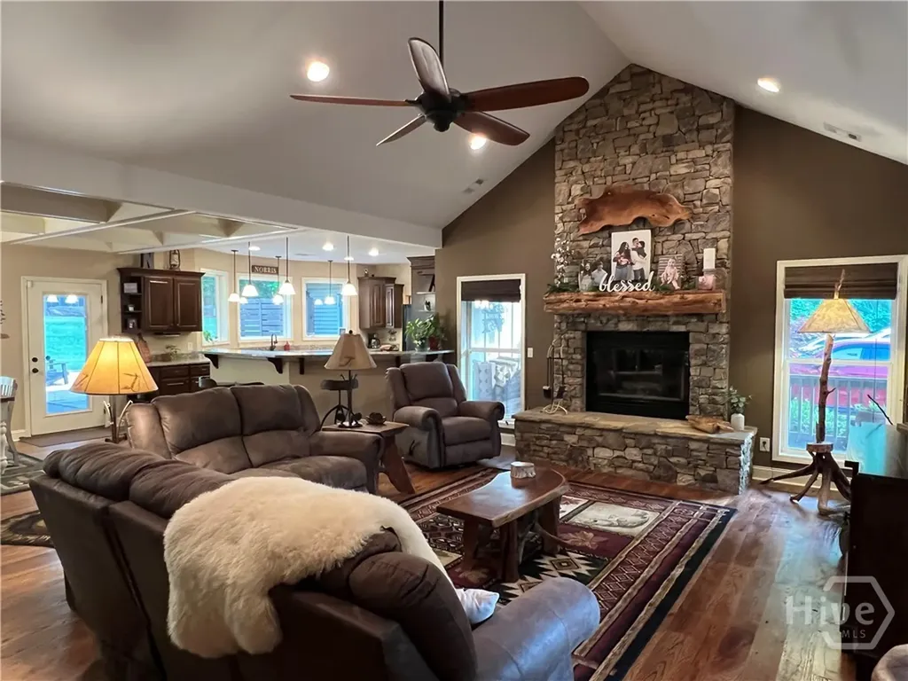 1260 Nelms Road Carnesville GA 30521