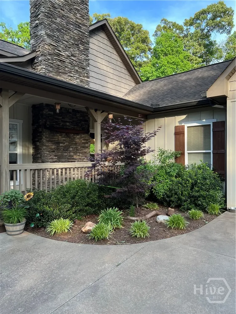 1260 Nelms Road Carnesville GA 30521
