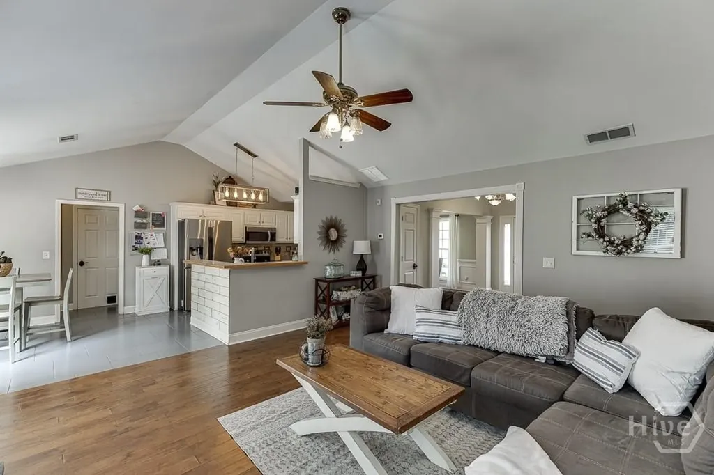 131 Wood Cove Jefferson GA 30549