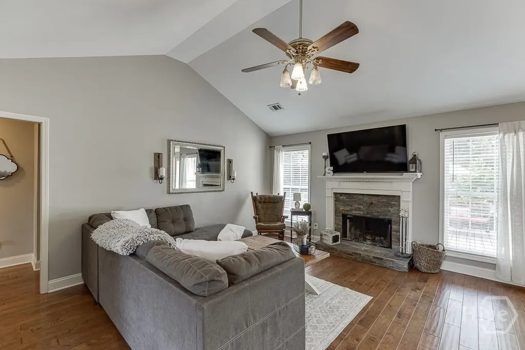 131 Wood Cove Jefferson GA 30549