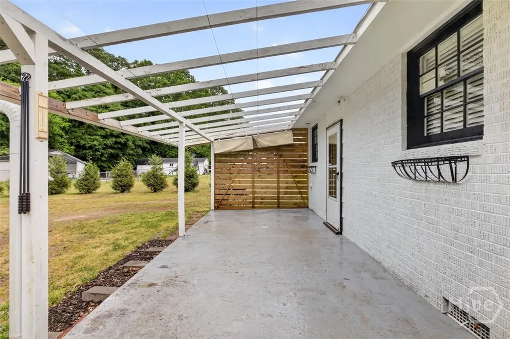 207 Buena Vista Street Winder GA 30680