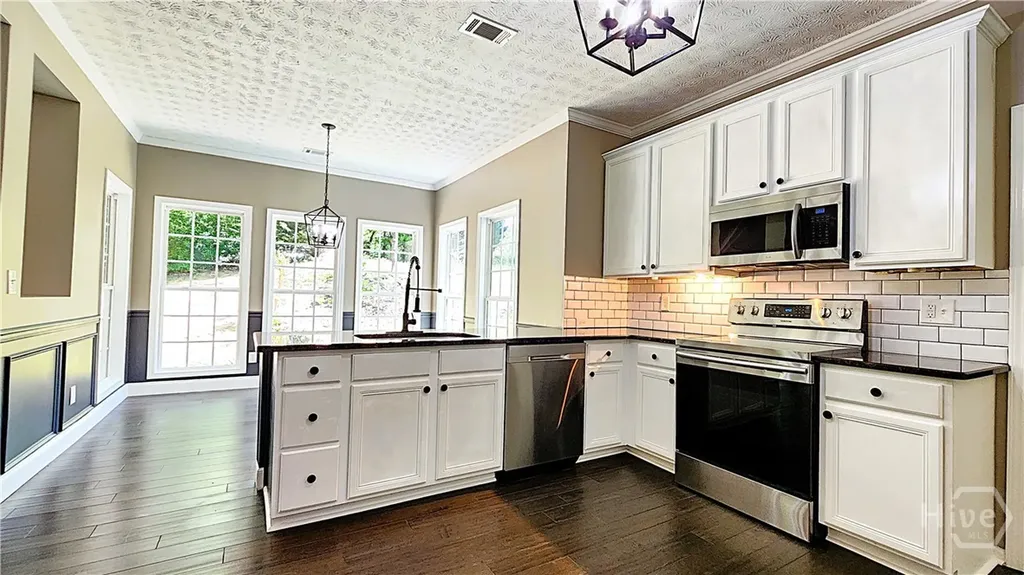 1544 Sky Valley Court Dacula GA 30019