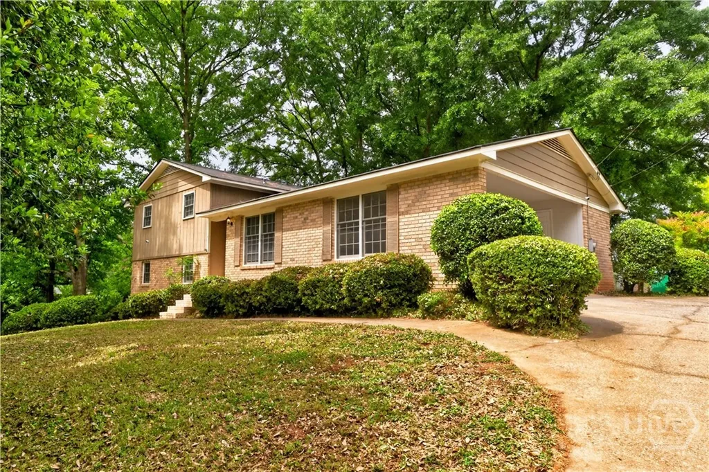 190 Curtis Drive Athens GA 30605