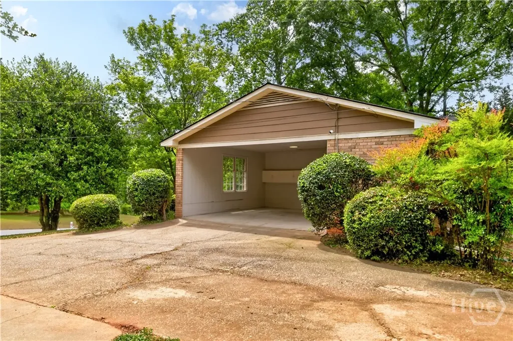 190 Curtis Drive Athens GA 30605