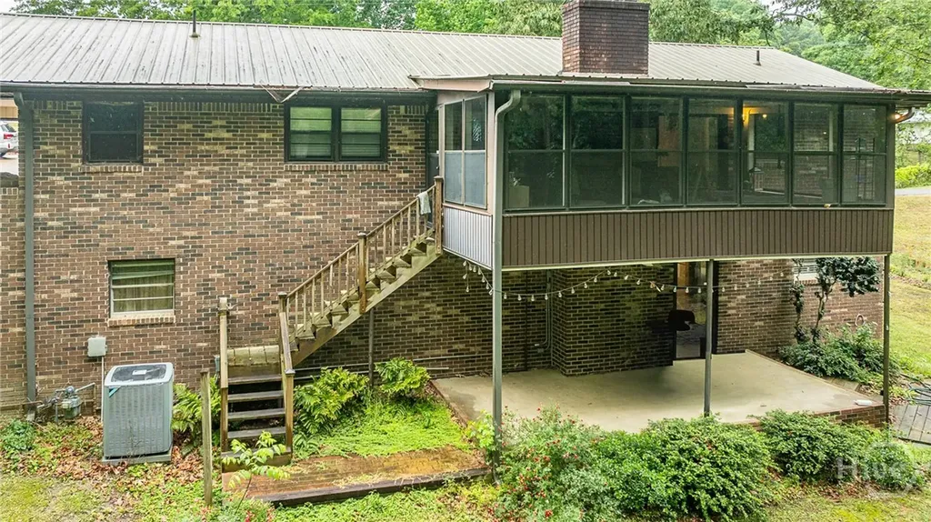 46 Sunset Circle Hartwell GA 30643