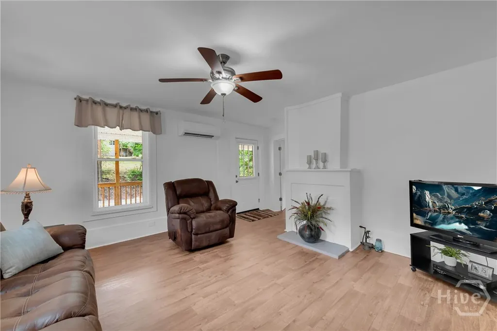 337 State Street Commerce GA 30529
