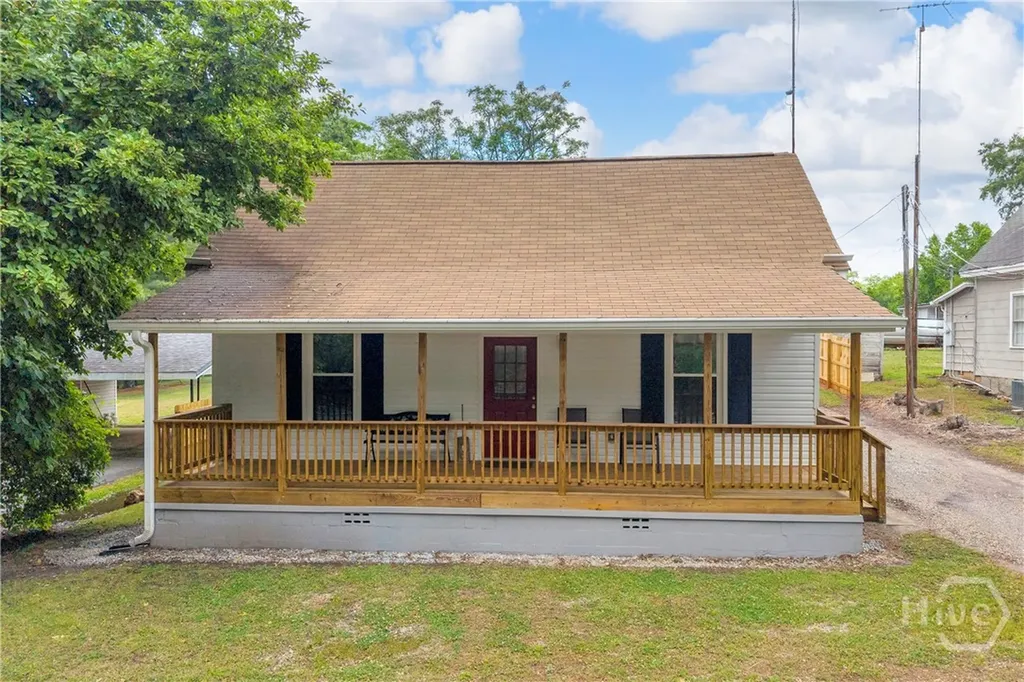 337 State Street Commerce GA 30529