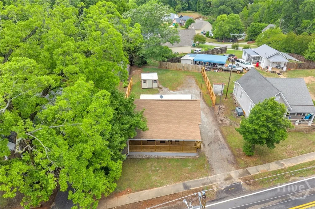 337 State Street Commerce GA 30529